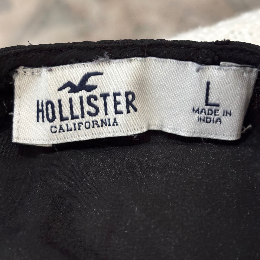 Hollister Black Clip Dot Tiered Lace Trim Smocked Mini Dress Womens Large - Picture 3 of 6
